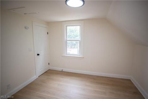 9105 Bancroft Avenue Cleveland OH 44105