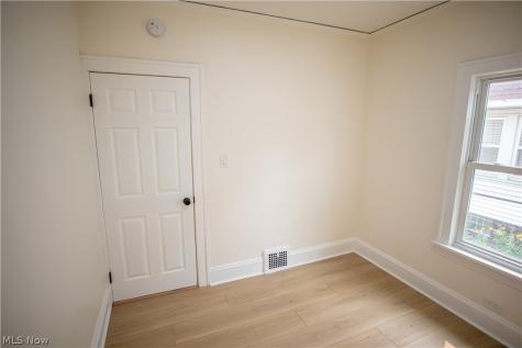 9105 Bancroft Avenue Cleveland OH 44105