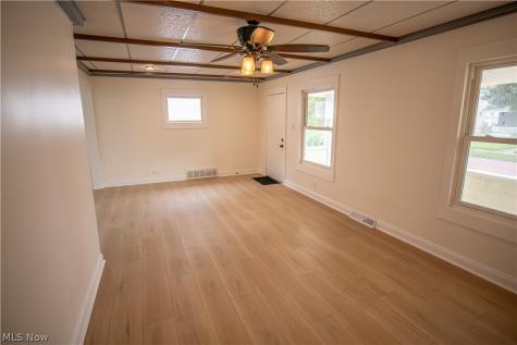9105 Bancroft Avenue Cleveland OH 44105
