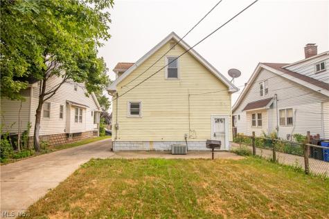 9105 Bancroft Avenue Cleveland OH 44105