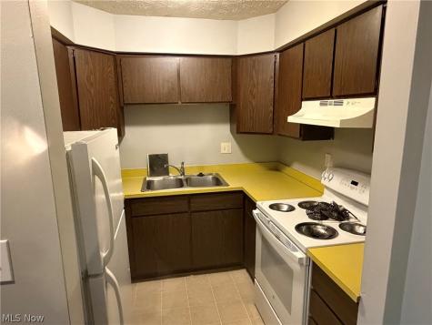 269 2nd Street NE Barberton OH 44203