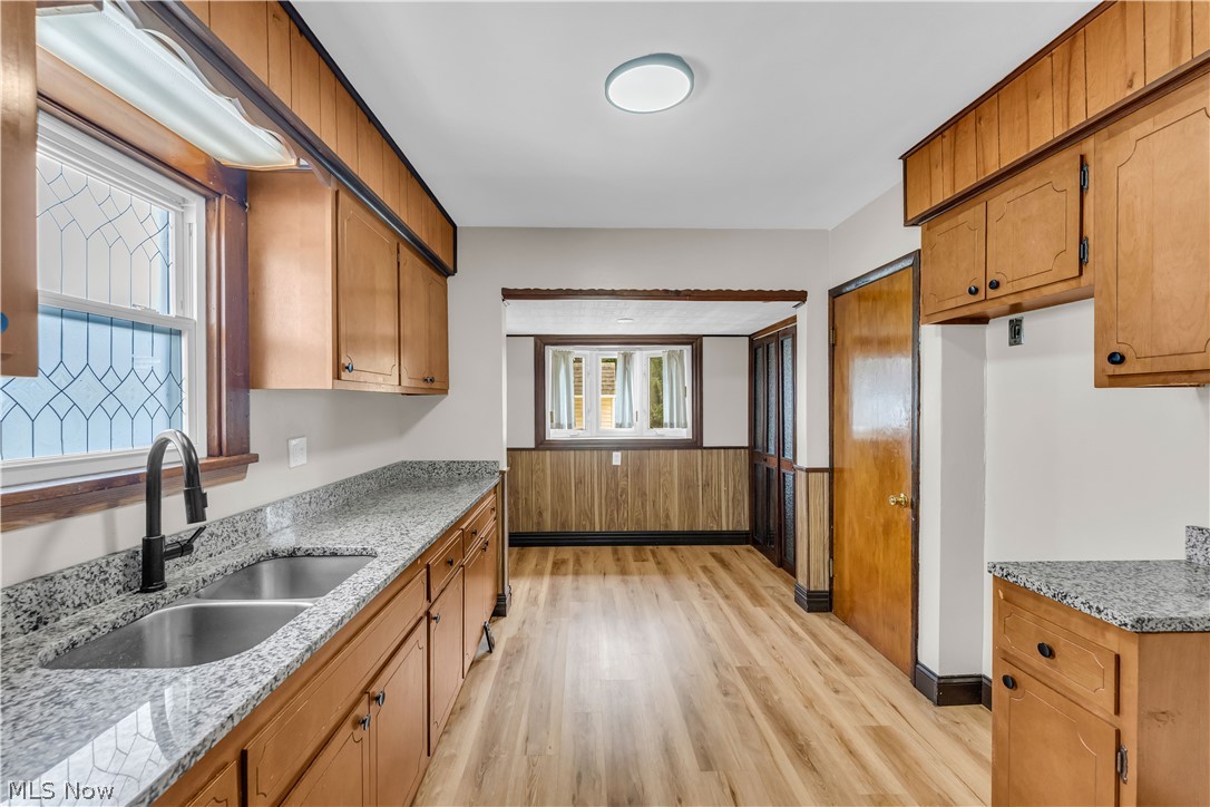 6800 Kazimier Avenue Cleveland OH 44105