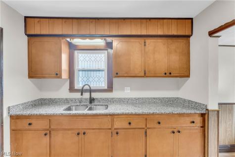 6800 Kazimier Avenue Cleveland OH 44105