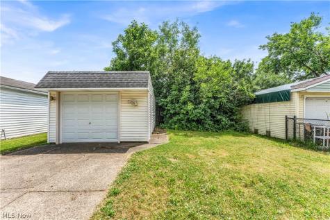 6800 Kazimier Avenue Cleveland OH 44105