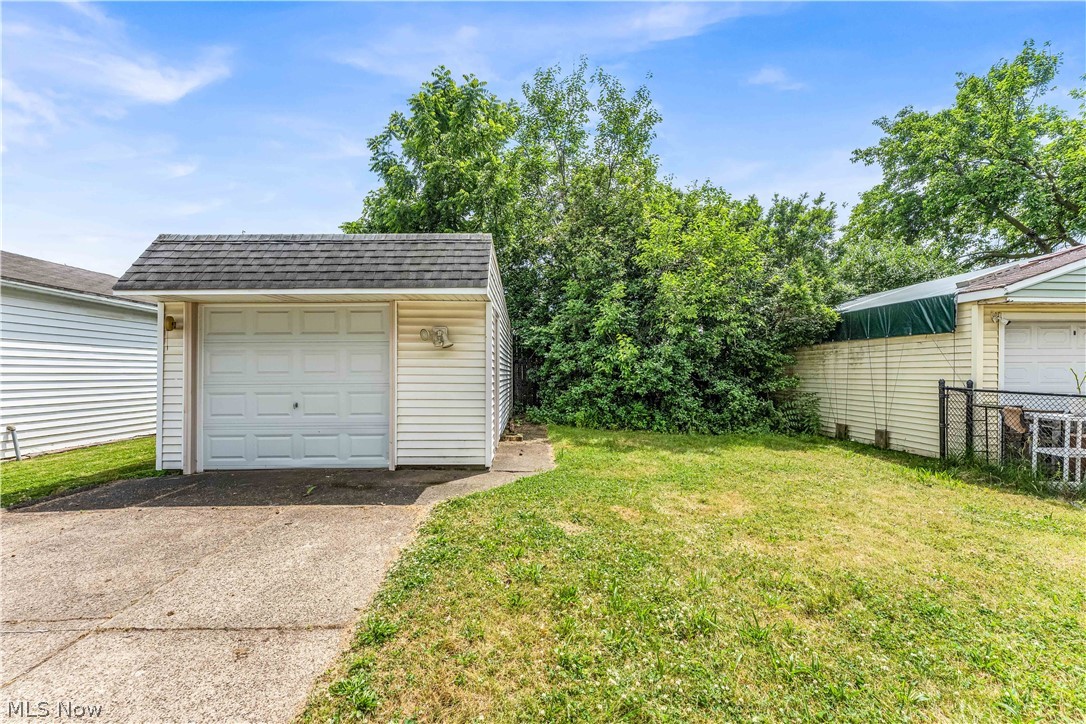 6800 Kazimier Avenue Cleveland OH 44105
