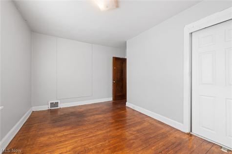 3499 Blanche Avenue Cleveland Heights OH 44118