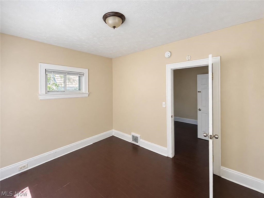 11202 Earle Avenue Cleveland OH 44108