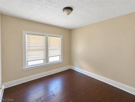 11202 Earle Avenue Cleveland OH 44108