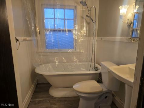 17515 Libby Road Maple Heights OH 44137