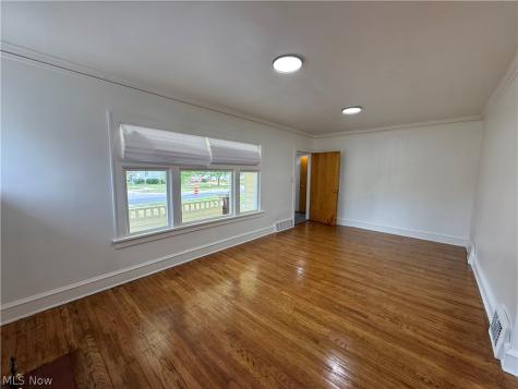4162 W 140th Street Cleveland OH 44135