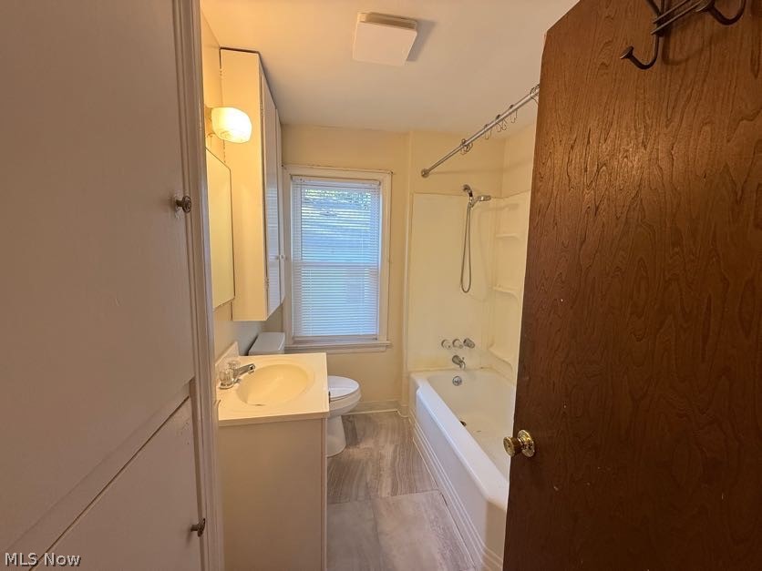 2042 13th Street SW Cuyahoga Falls OH 44223