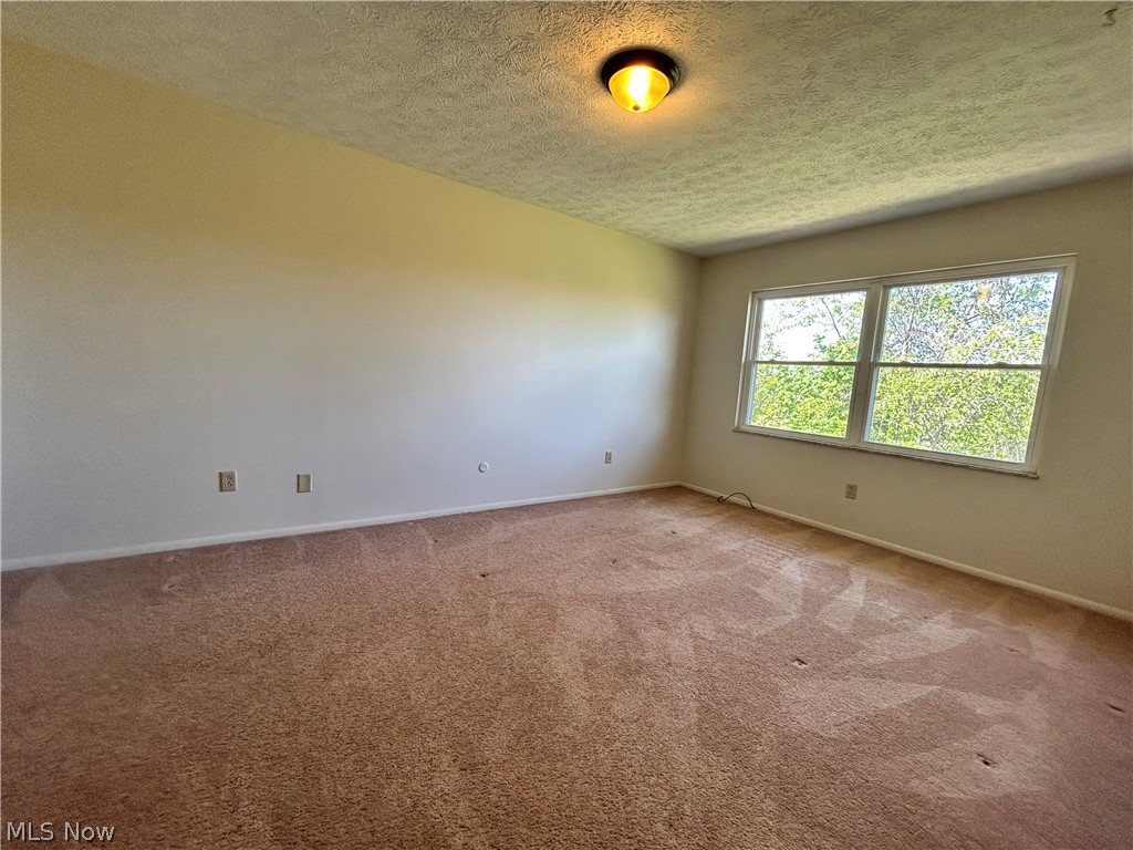 4309 Earl Drive Steubenville OH 43952