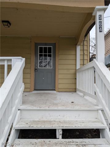 564 Carroll Street Akron OH 44304