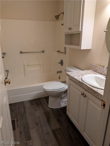 564 Carroll Street Akron OH 44304