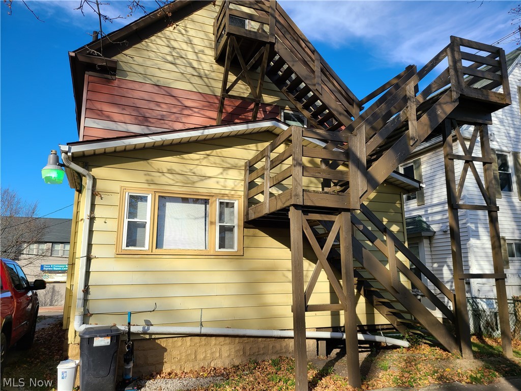 564 Carroll Street Akron OH 44304