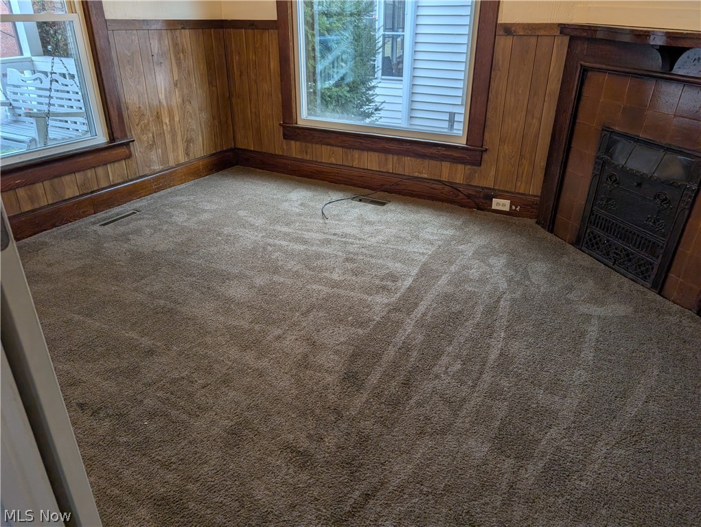 564 Carroll Street Akron OH 44304