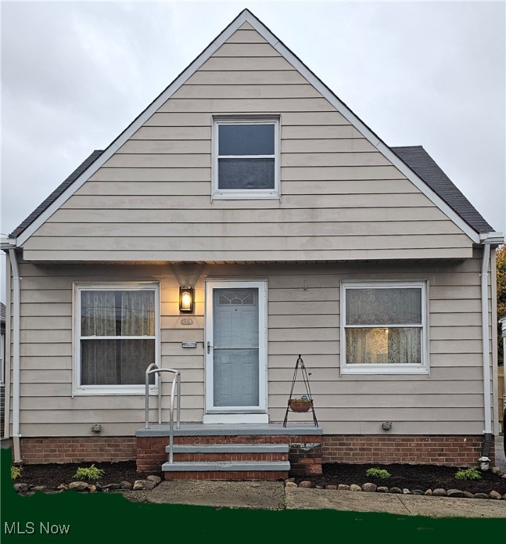11824 Milan Avenue Cleveland OH 44111