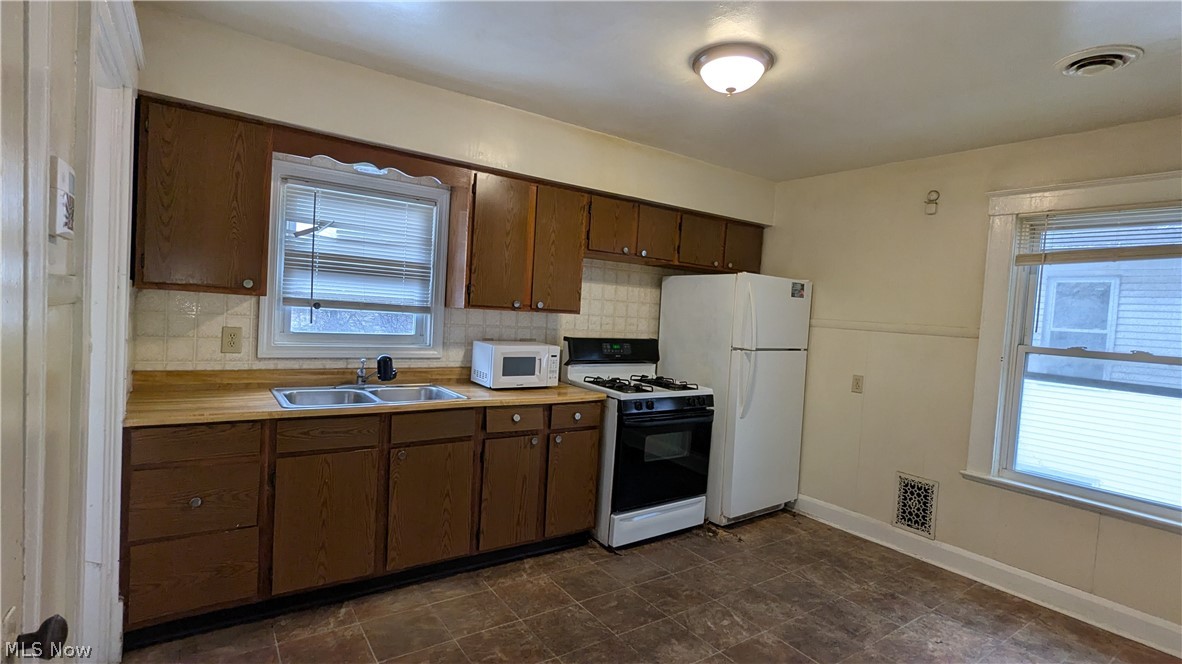826 Michigan Youngstown OH 44505