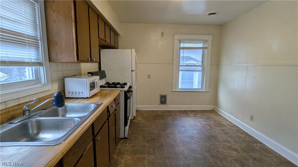 826 Michigan Youngstown OH 44505