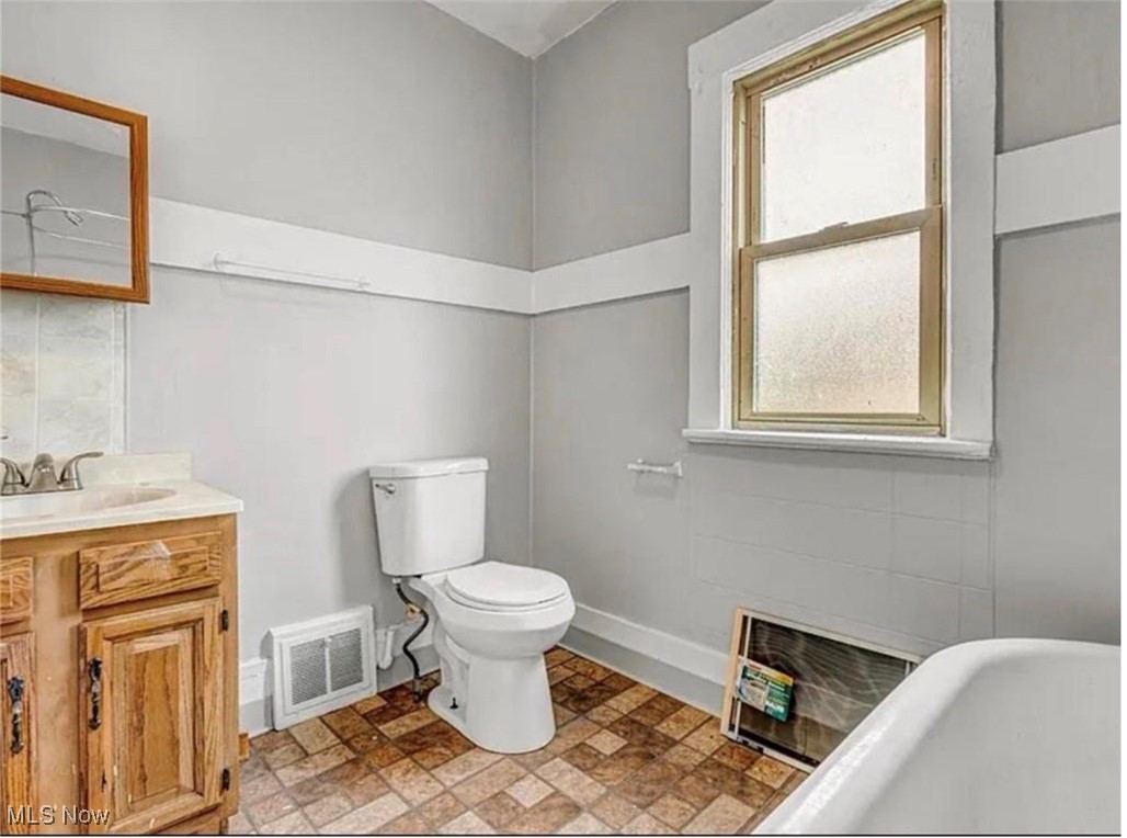3635 E 49th Street Cleveland OH 44105