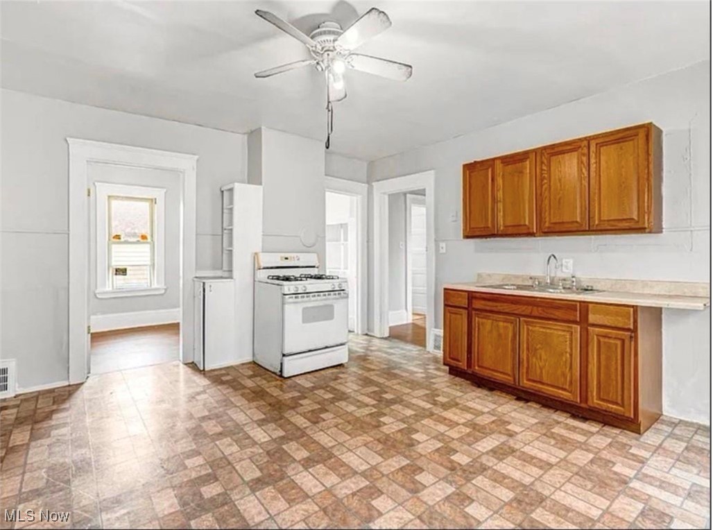3635 E 49th Street Cleveland OH 44105