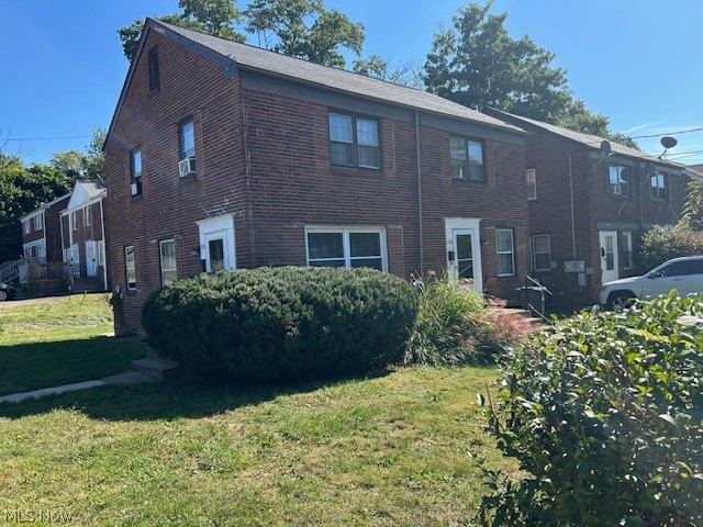 1736 Spring Avenue NE Canton OH 44714