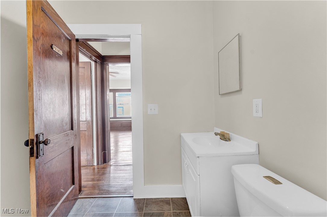 1909 W 73rd Street Cleveland OH 44102