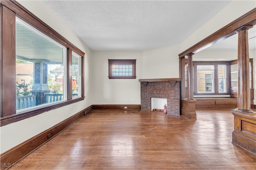 1909 W 73rd Street Cleveland OH 44102