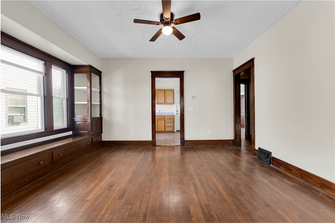 1909 W 73rd Street Cleveland OH 44102