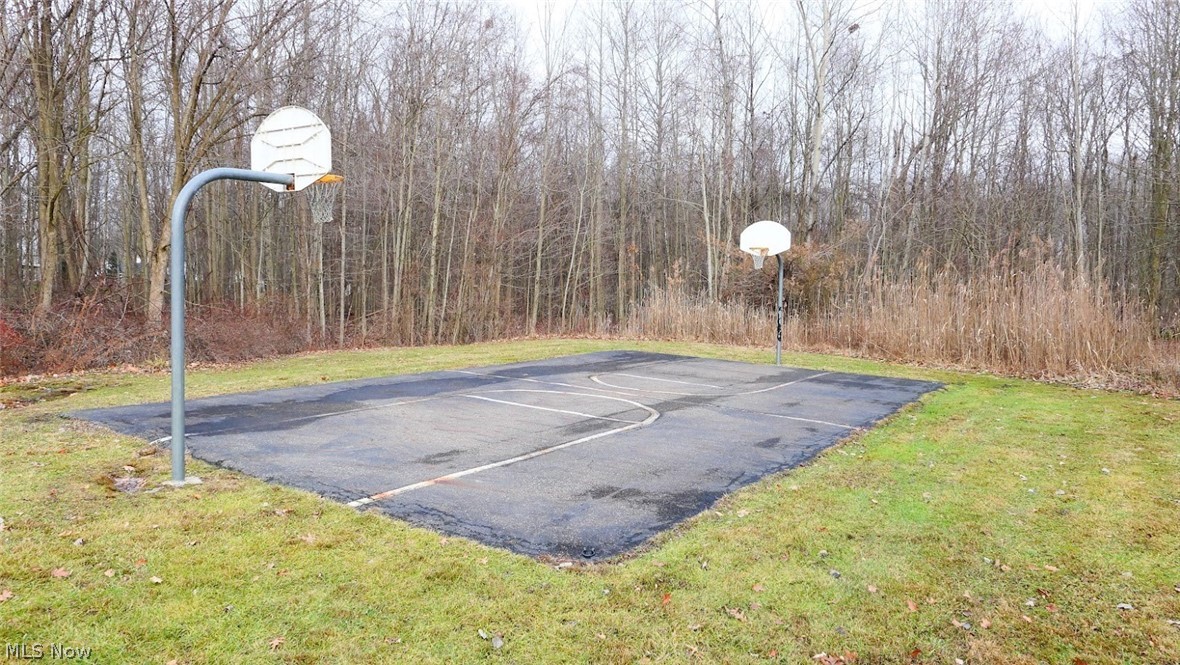 8140 Southwood Drive Garrettsville OH 44231