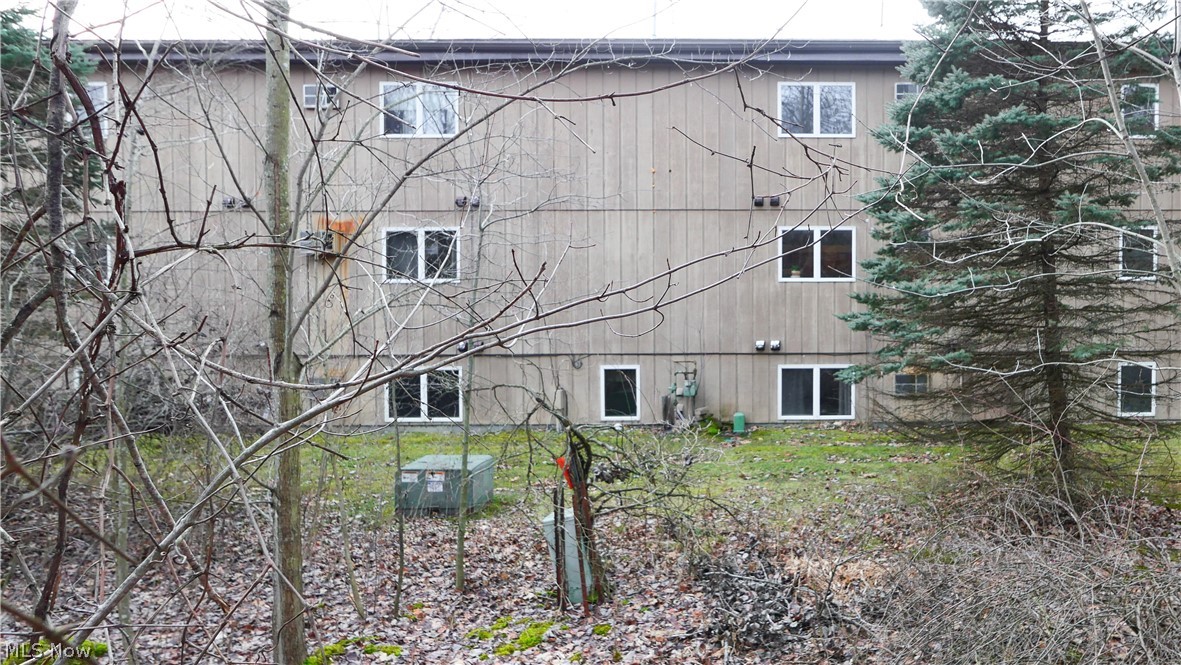 8140 Southwood Drive Garrettsville OH 44231