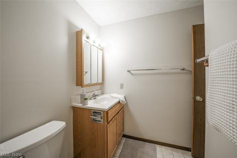 8140 Southwood Drive Garrettsville OH 44231