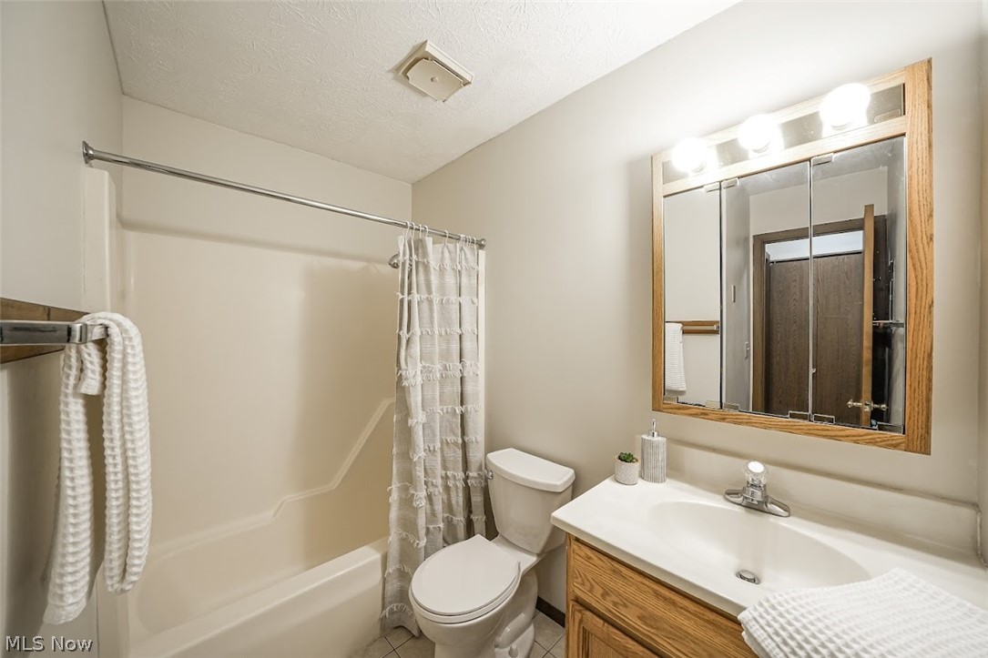 8140 Southwood Drive Garrettsville OH 44231
