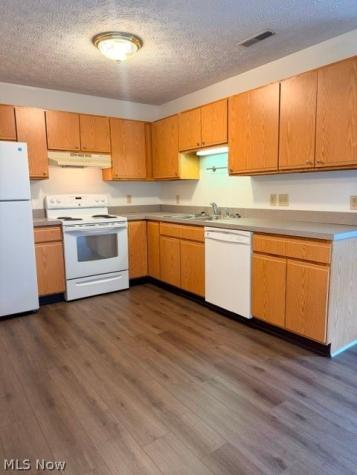 1898 Springfield Lake Boulevard Akron OH 44312