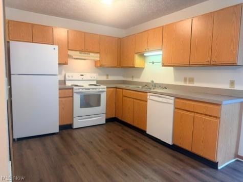 1898 Springfield Lake Boulevard Akron OH 44312