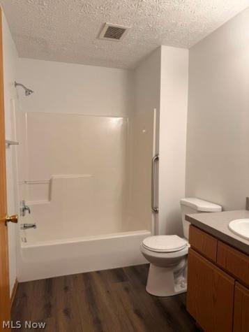 1898 Springfield Lake Boulevard Akron OH 44312
