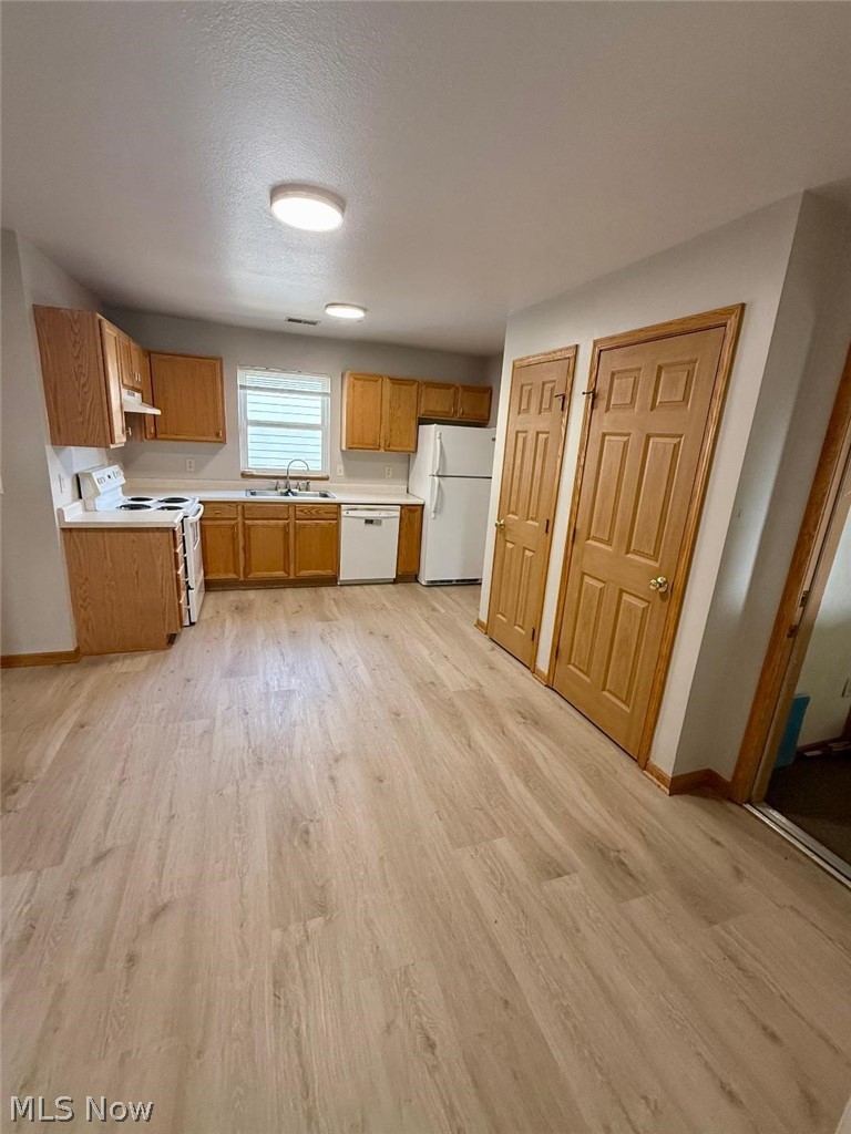77 W Wood Street Lowellville OH 44436