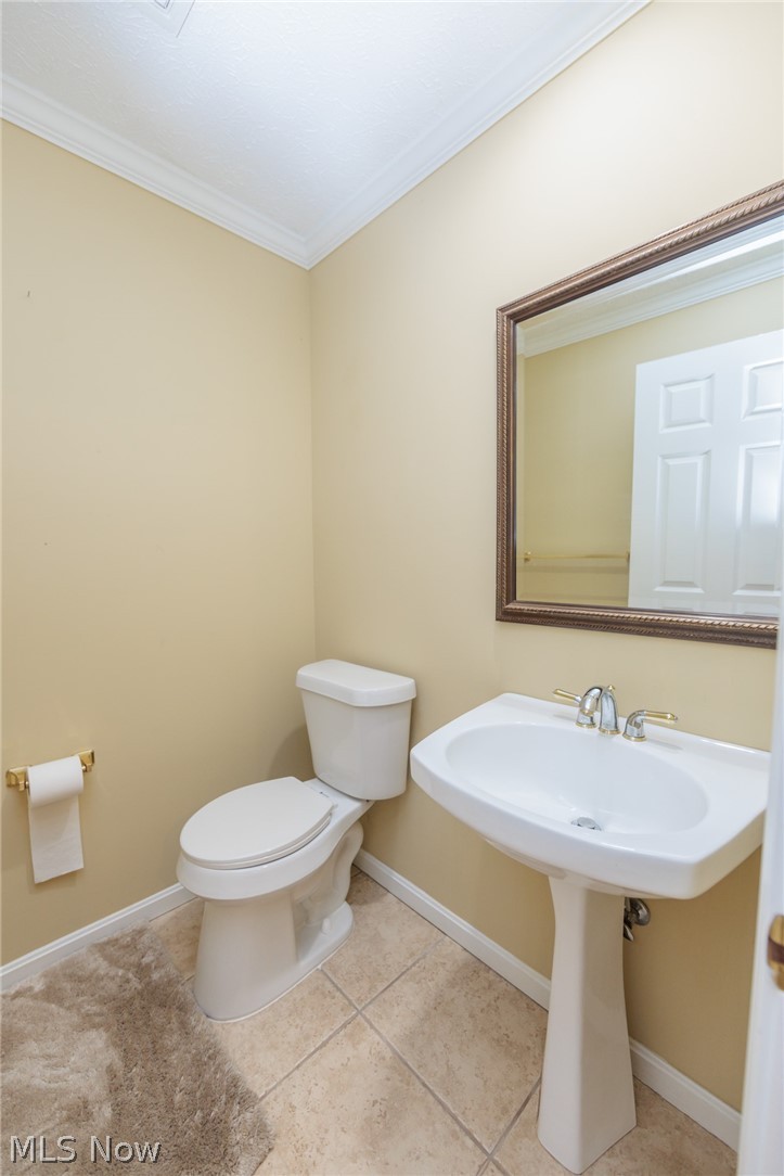 2601 Wyndgate Court Westlake OH 44145
