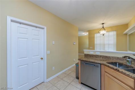 2601 Wyndgate Court Westlake OH 44145