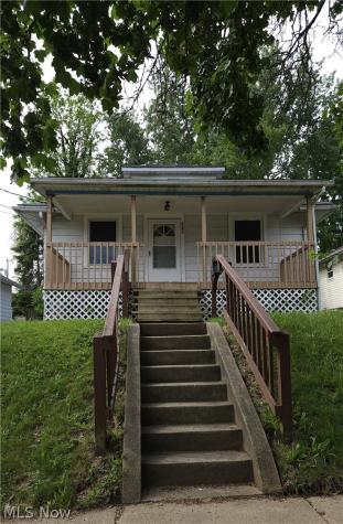578 Plum Avenue Akron OH 44305