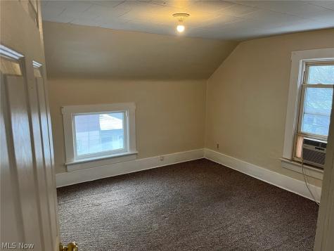 2211 18th Street SW Akron OH 44314
