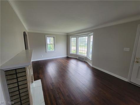 851 E 232nd Street Euclid OH 44123