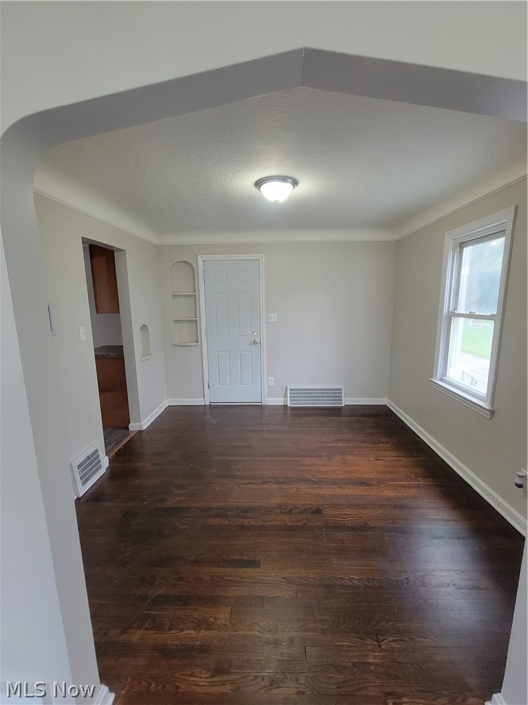 851 E 232nd Street Euclid OH 44123
