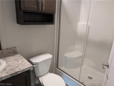230 Edgecliff Circle W Elyria OH 44035
