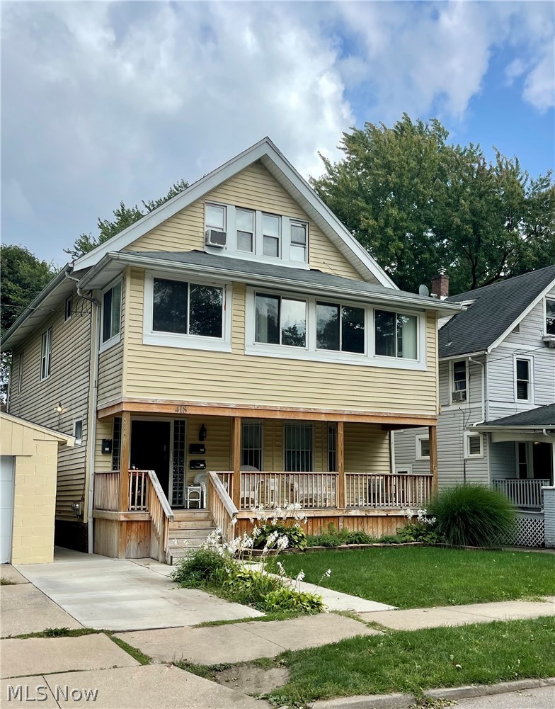 418 Crestwood Avenue Akron OH 44302