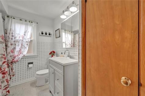 9309 Garfield Boulevard Garfield Heights OH 44125