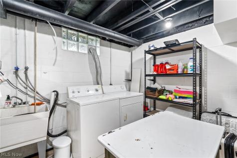 5201 Fawn Road New Franklin OH 44319