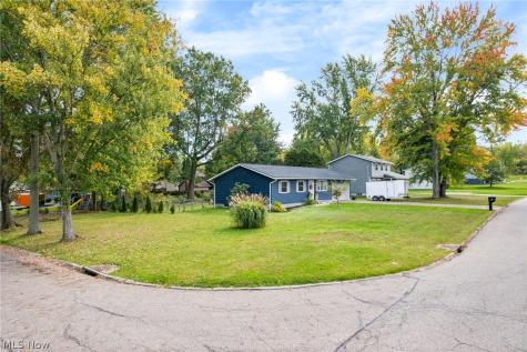 5201 Fawn Road New Franklin OH 44319