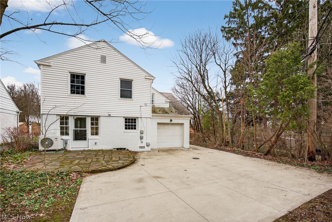 20945 Halworth Road Shaker Heights OH 44122