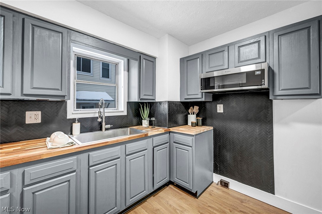 896 Indian Trail Akron OH 44314